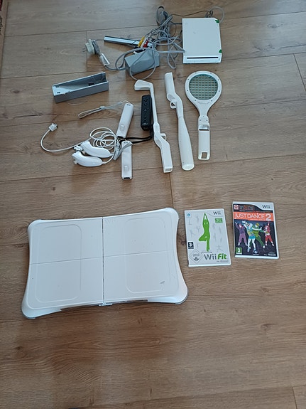 Product image 1 of 2