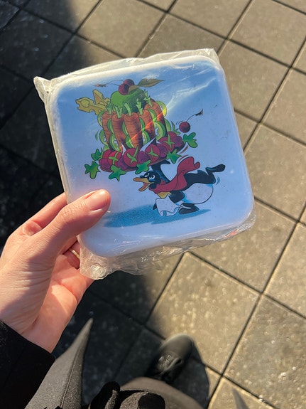 Product image 1 of 2