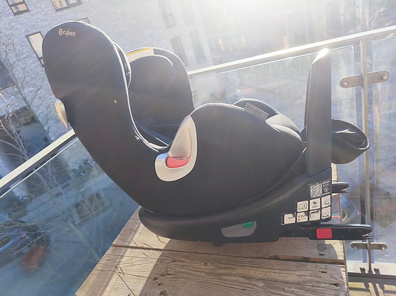 Product image 1 of 4