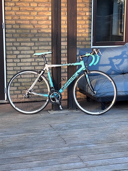 Product image 1 of 9