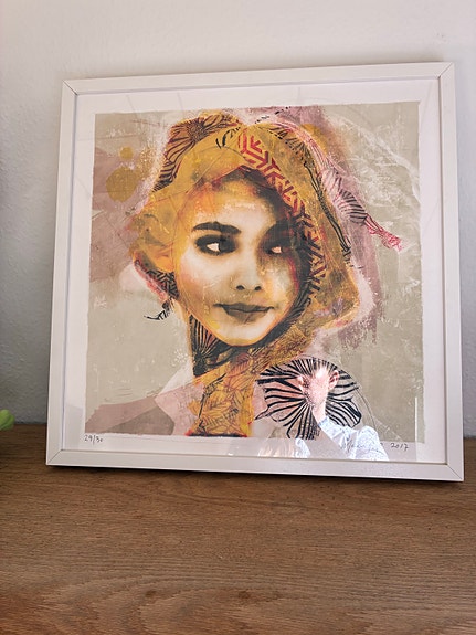 Product image 1 of 3