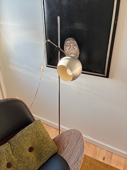 Product image 1 of 2