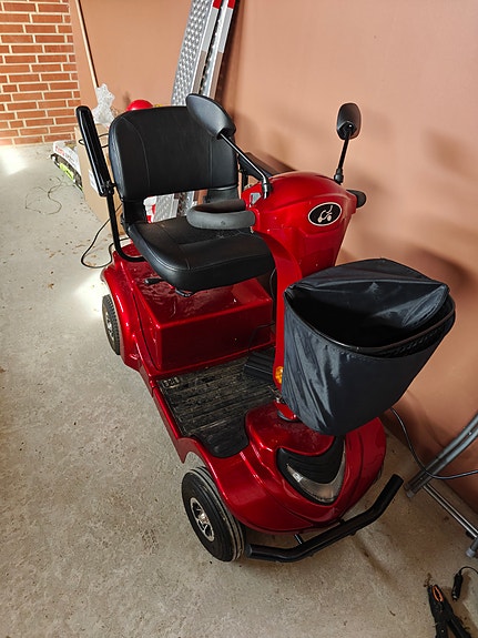 Product image 1 of 3