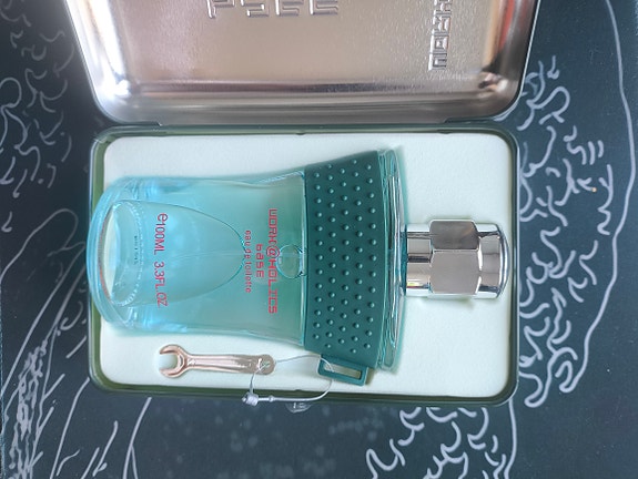 Product image 1 of 2