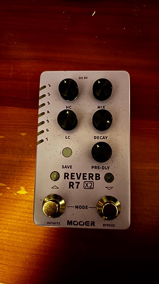 Product image 1 of 4