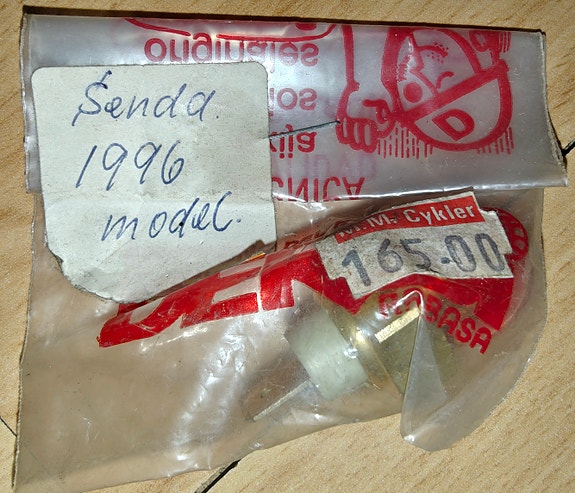 Product image 1 of 2