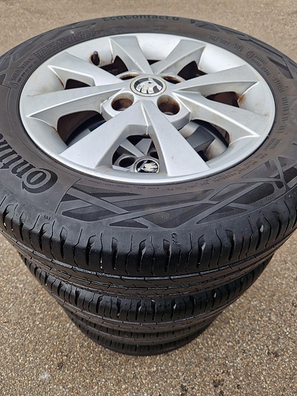 Product image 1 of 7