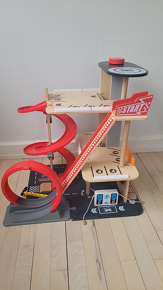 Product image 1 of 4