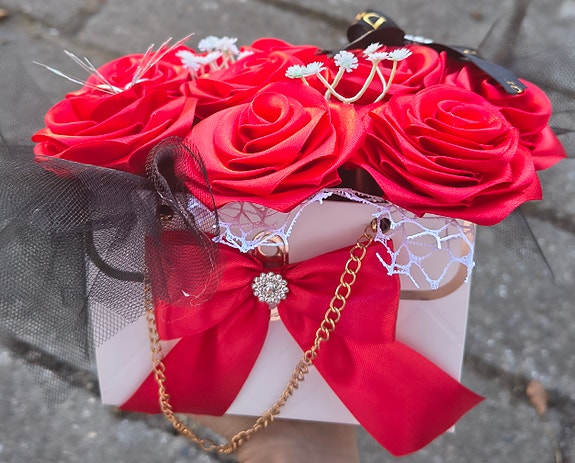 Product image 1 of 10