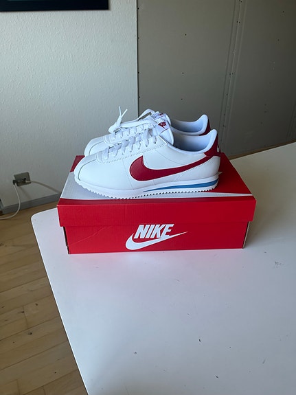 Product image 1 of 10