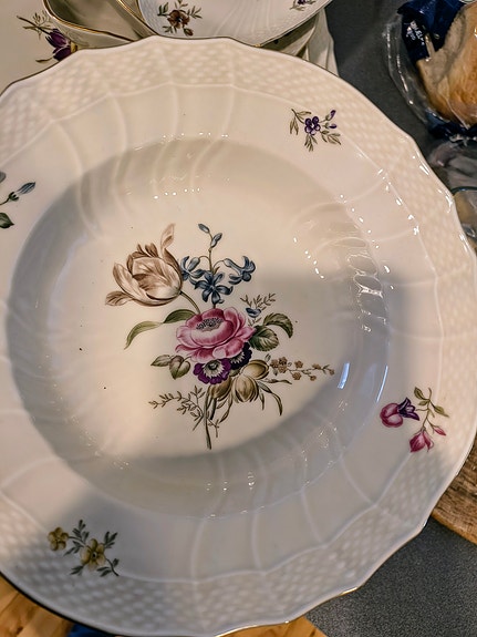 Product image 1 of 8