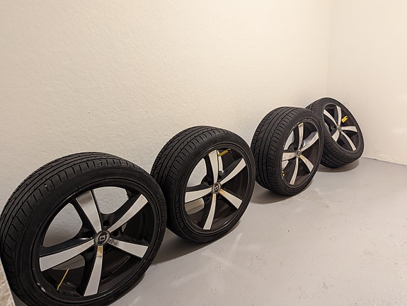 Product image 1 of 6