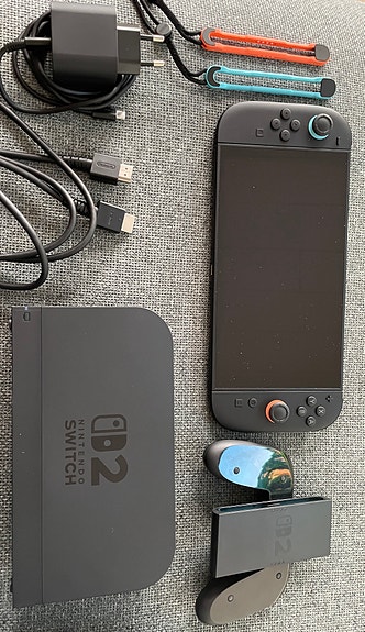 Product image 1 of 8