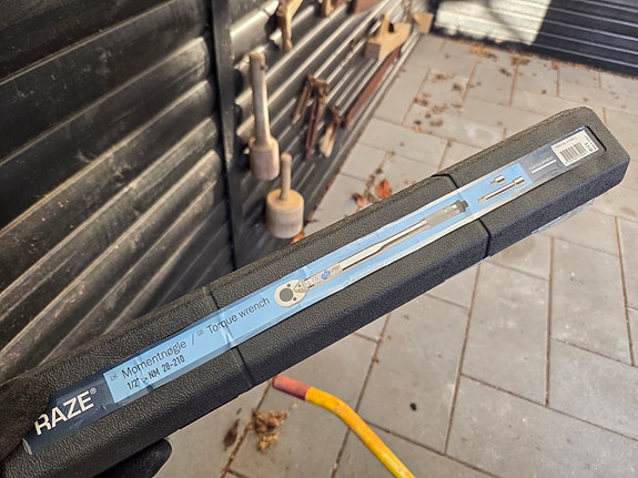 Product image 1 of 2