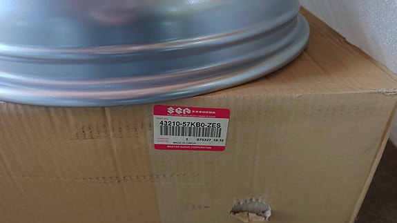 Product image 2 of 3