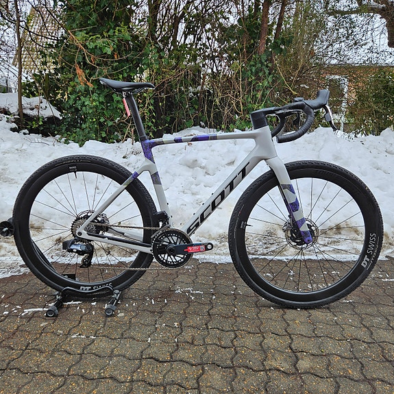 Product image 1 of 10