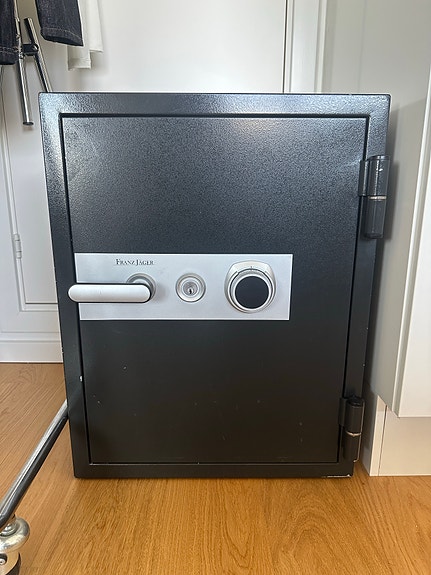 Product image 1 of 6