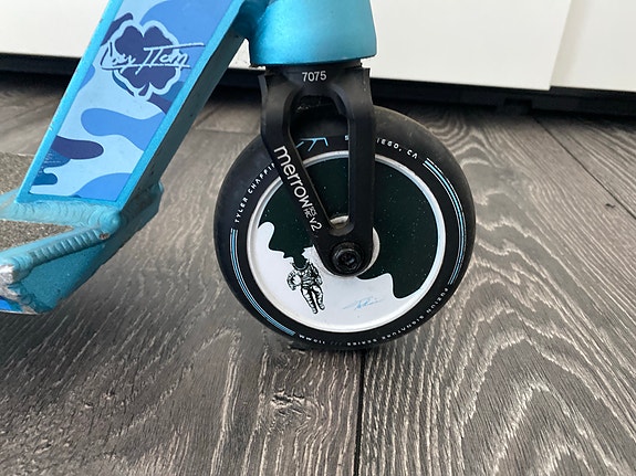 Product image 3 of 6