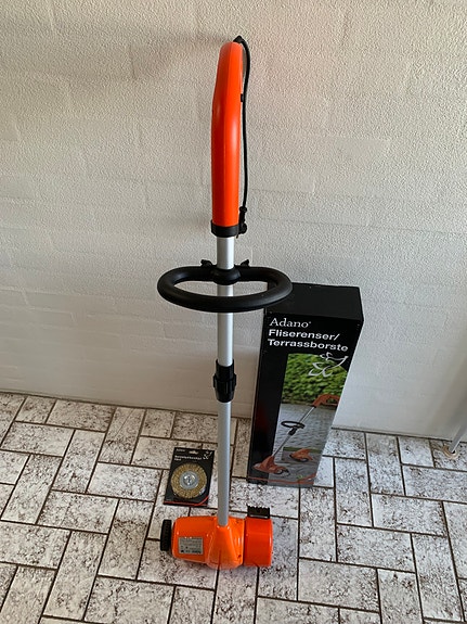 Product image 1 of 2