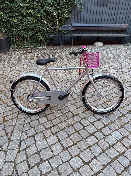 Product image 1 of 9