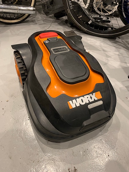 Product image 1 of 3