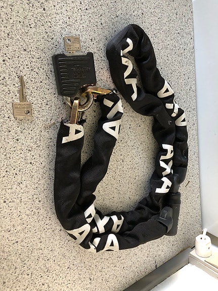 Product image 1 of 2