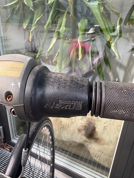 Product image 8 of 9