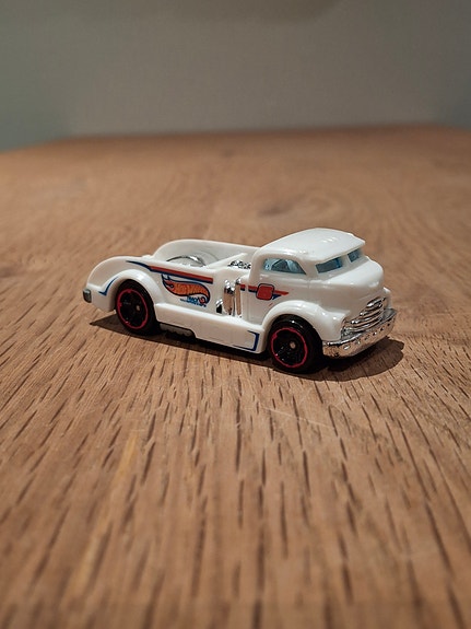 Product image 1 of 7