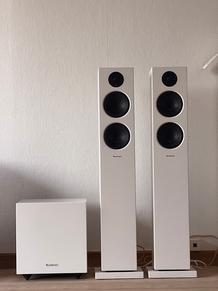 Product image 1 of 8