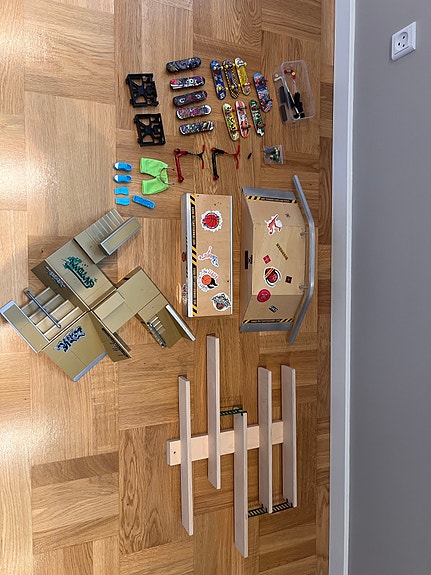 Product image 1 of 6