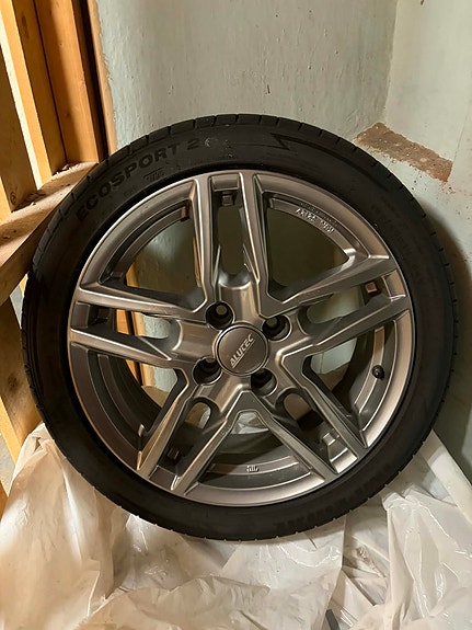 Product image 1 of 4