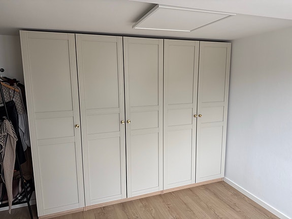 Product image 1 of 7