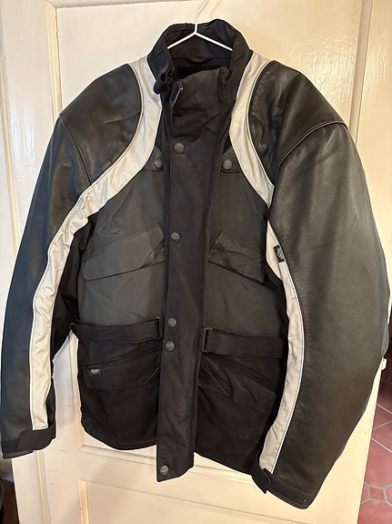 Product image 1 of 8