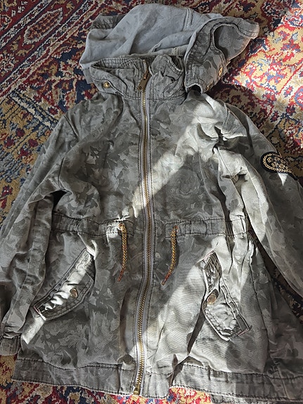 Product image 1 of 4