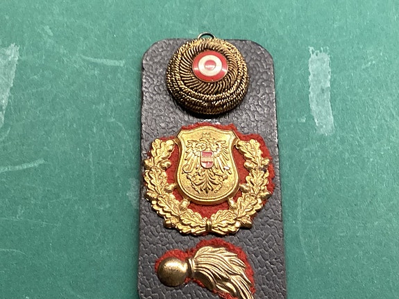 Product image 1 of 4