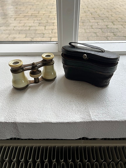 Product image 1 of 5