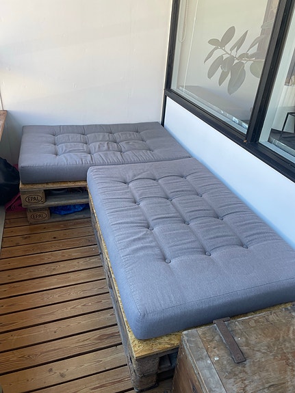 Product image 1 of 9