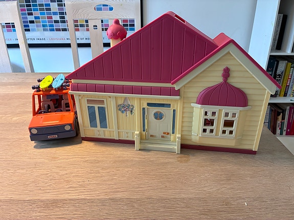 Product image 1 of 2