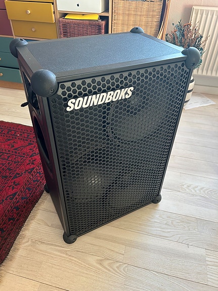 Product image 1 of 2