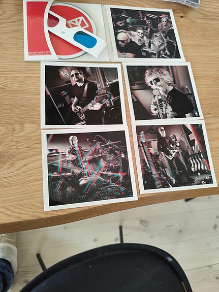 Product image 1 of 3