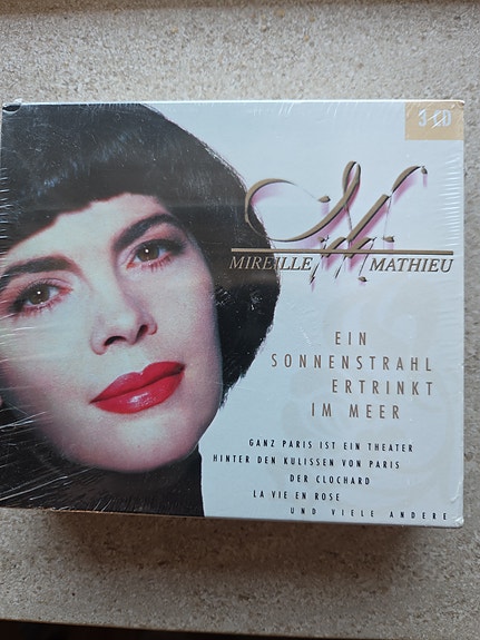 Product image 1 of 2