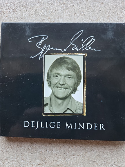 Product image 1 of 2