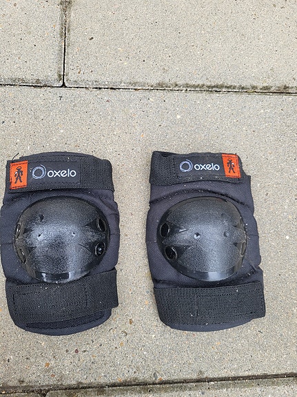 Product image 1 of 3