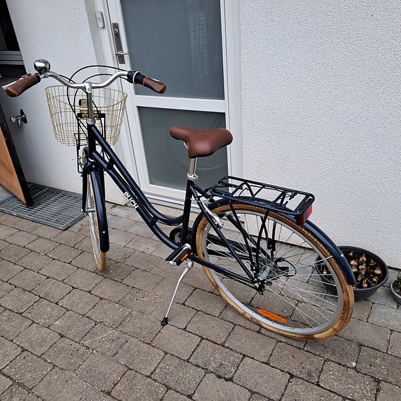 Product image 1 of 6