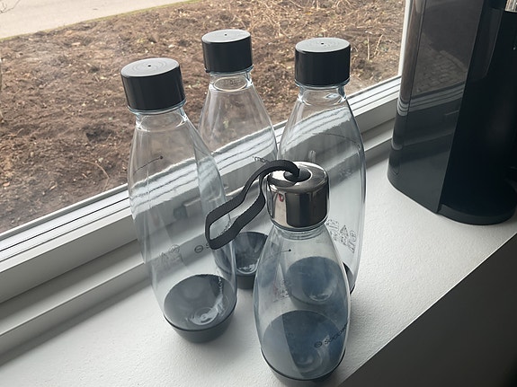 Product image 1 of 3