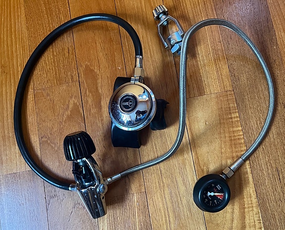 Product image 1 of 3