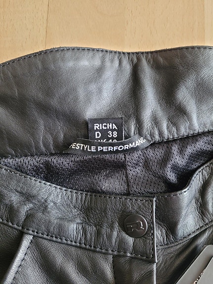 Product image 2 of 9