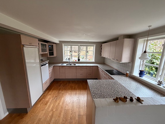 Product image 1 of 9