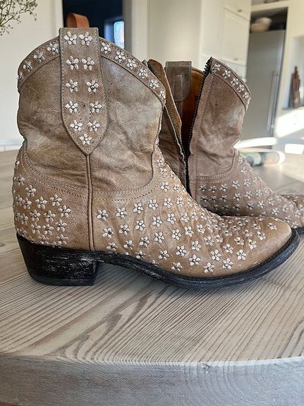 Product image 1 of 6