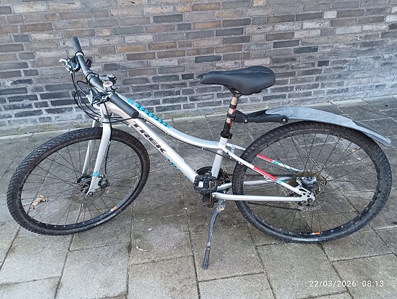 Product image 1 of 6